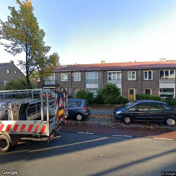 Straatbeeld van Van Miereveltlaan 23, 2612XE Delft