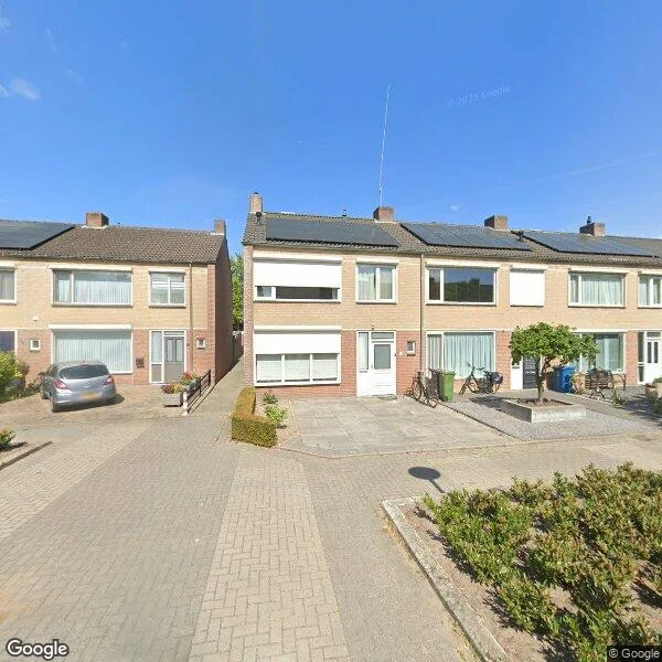 Straatbeeld van Van Oost-Frieslandstraat 12, 5482GW Schijndel