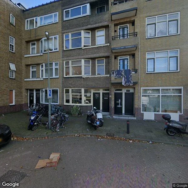Straatbeeld van Van 't Hoffplein 7A, 3112JR Schiedam