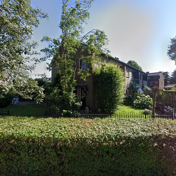 Straatbeeld van Van Tuyllstraat 71, 3829AC Hooglanderveen