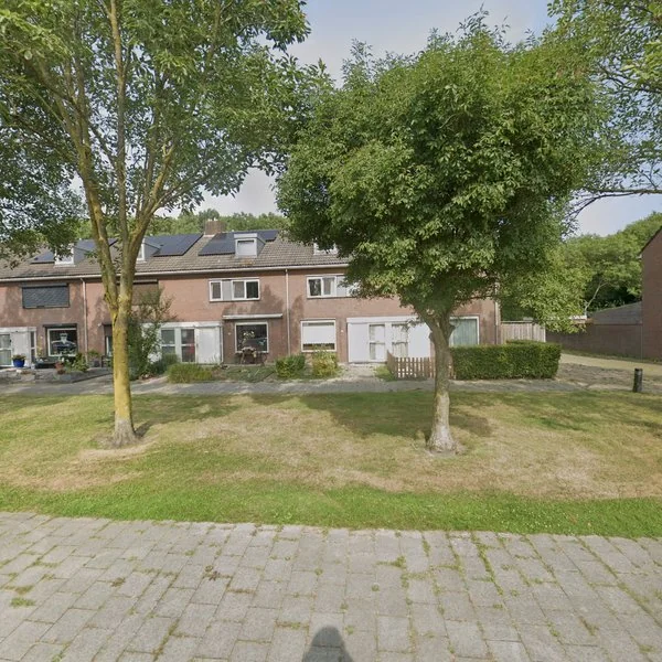 Straatbeeld van Van Vlaanderenstraat 50, 4791EP Klundert