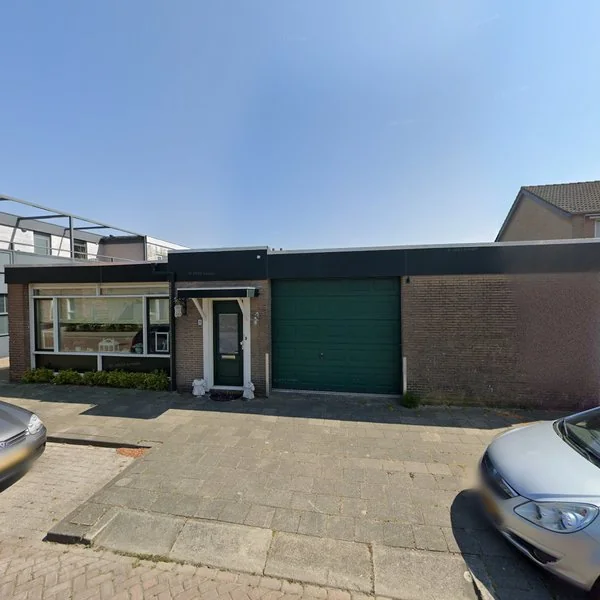 Straatbeeld van Van Weelstraat 9, 3257BB Ooltgensplaat