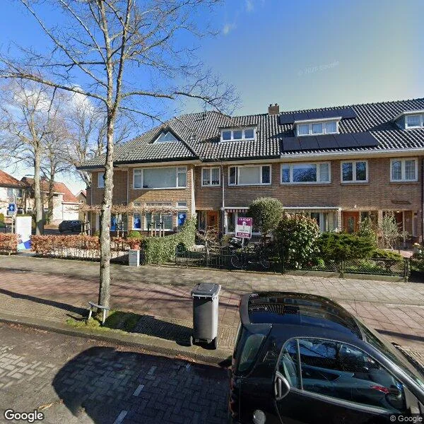 Straatbeeld van Van Zuylen van Nijeveltstraat 348, 2242LP Wassenaar