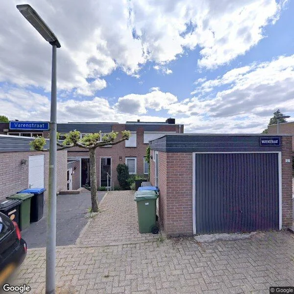 Straatbeeld van Varenstraat 2, 6823JS Arnhem