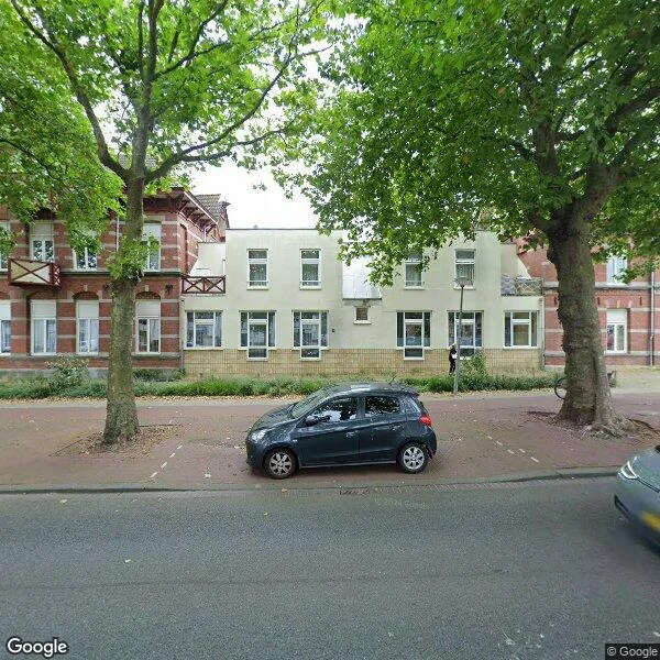 Straatbeeld van Veelaan 35, 1019CL Amsterdam