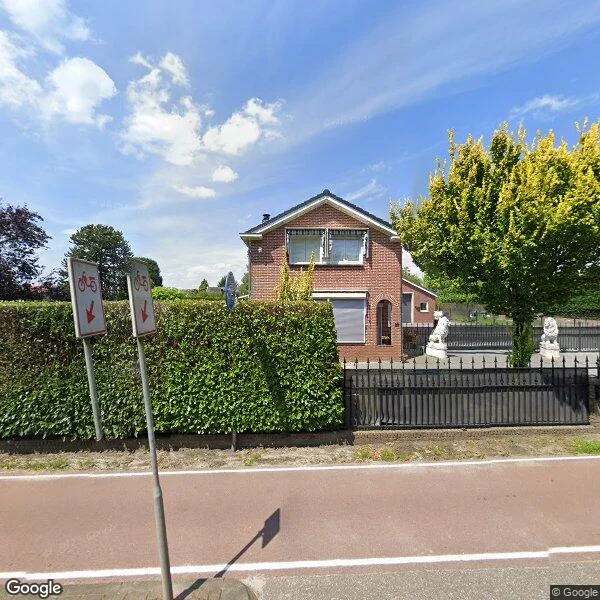 Straatbeeld van Veenendaalsestraatweg 33, 3921EB Elst Ut