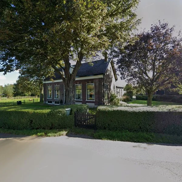 Straatbeeld van Veenweg 124, 2493ZB Den Haag