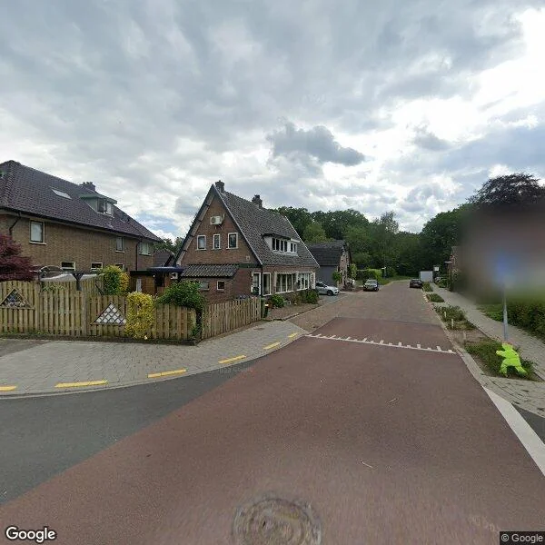 Straatbeeld van Veenweg 9, 7336AD Apeldoorn