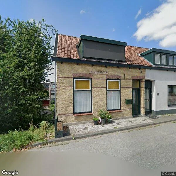 Straatbeeld van Veersedijk 38, 3341LN Hendrik-Ido-Ambacht