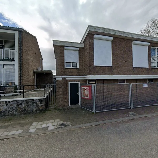 Straatbeeld van Veerweg 12, 2957CP Nieuw-Lekkerland