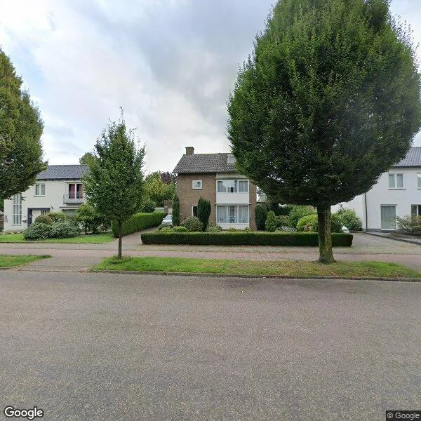 Straatbeeld van Veldekelaan 33, 6191CS Beek
