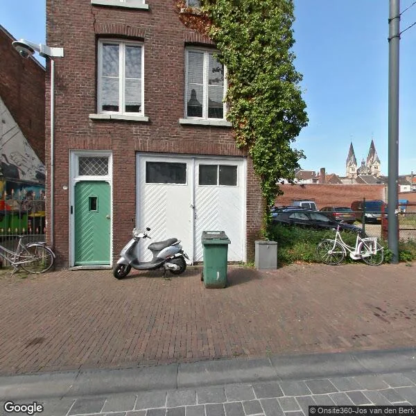 Straatbeeld van Veldstraat 11A, 6041GR Roermond