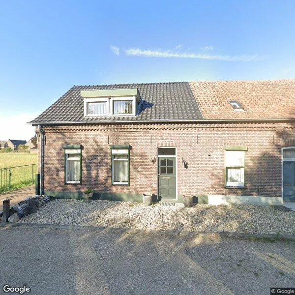 Straatbeeld van Venweg 1, 5951PC Belfeld
