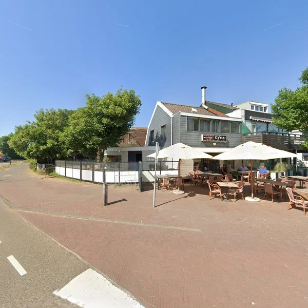 Straatbeeld van Verlengde Voorstraat 2, 1949CM Wijk aan Zee