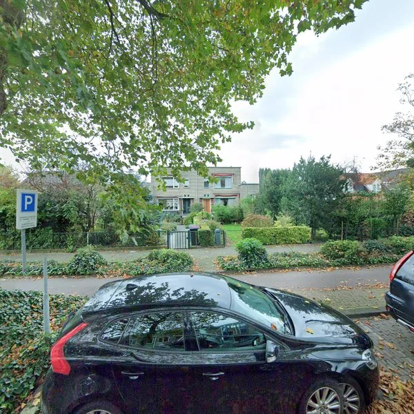 Straatbeeld van Veursestraatweg 107, 2264EC Leidschendam