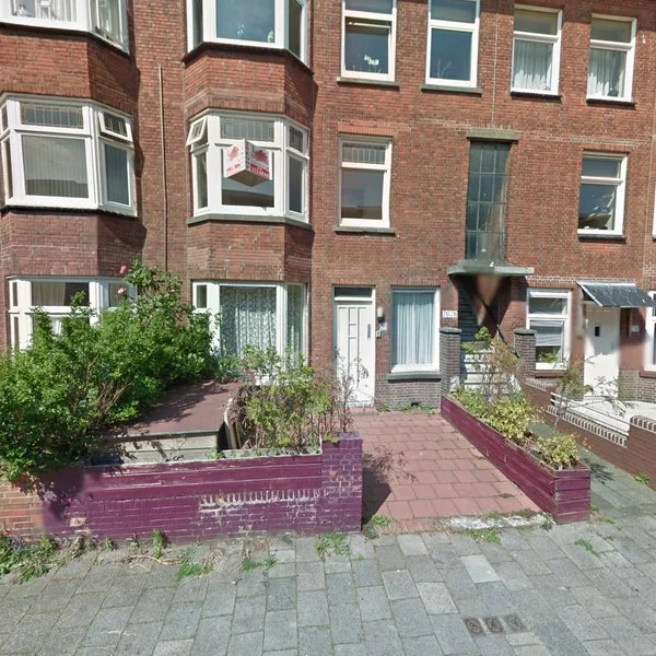 Straatbeeld van Vierhoutenstraat 70, 2573VV Den Haag