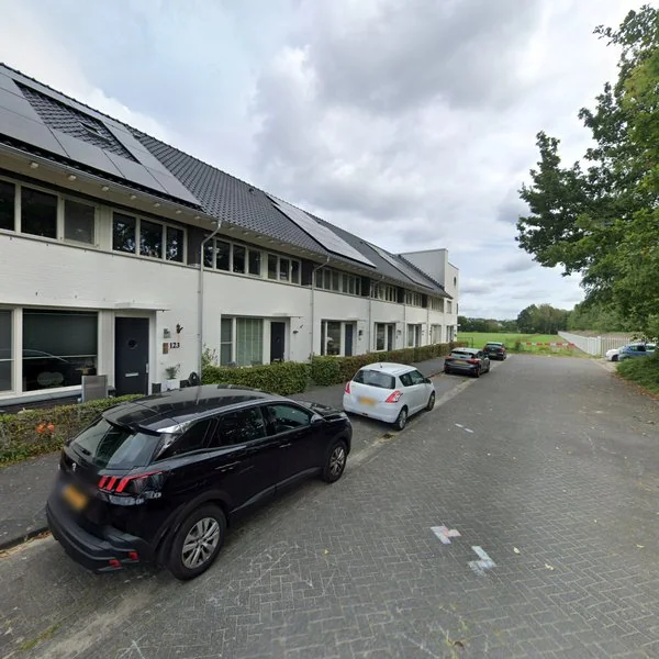 Straatbeeld van Vlagtweddestraat 121, 5036VP Tilburg