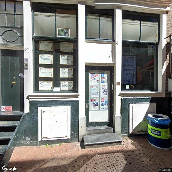 Straatbeeld van Voetboogstraat 27E, 1012XK Amsterdam