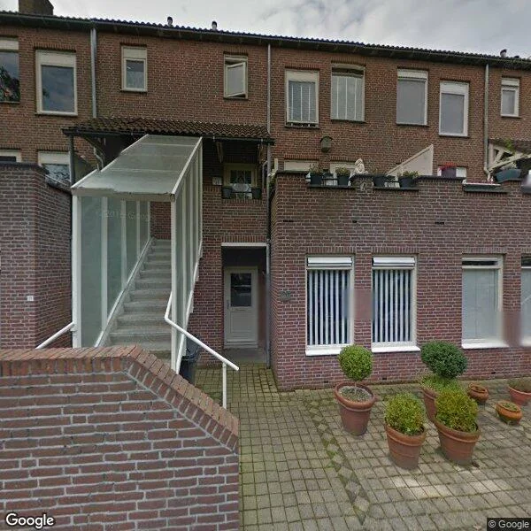 Straatbeeld van Vondelwende 17, 2182VT Hillegom