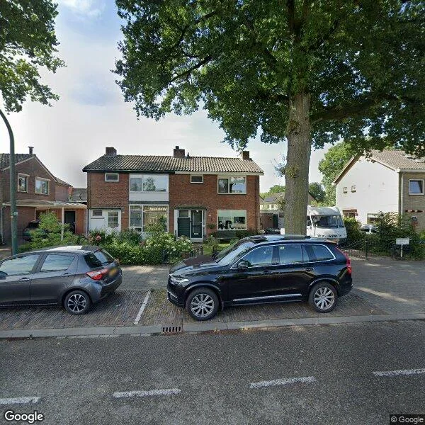 Straatbeeld van Voorsterallee 42, 7203DP Zutphen