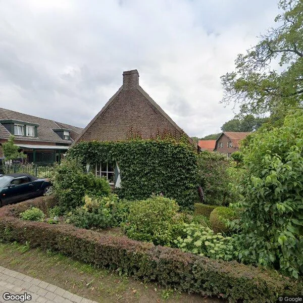 Straatbeeld van Voorsterstraatweg 27, 6061NL Posterholt