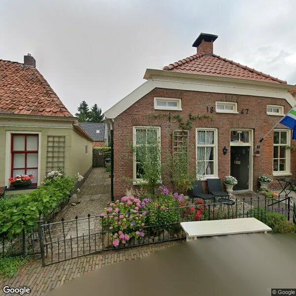 Straatbeeld van Voorstraat 28, 9696XH Oudeschans