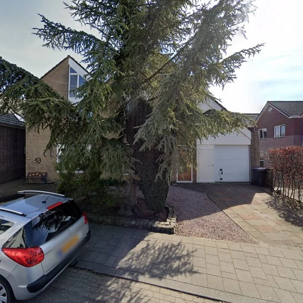 Straatbeeld van Voorweg 3, 2391AA Hazerswoude-Dorp