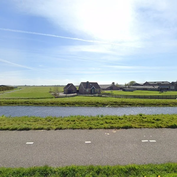 Straatbeeld van Voorweg 75, 2391AC Hazerswoude-Dorp
