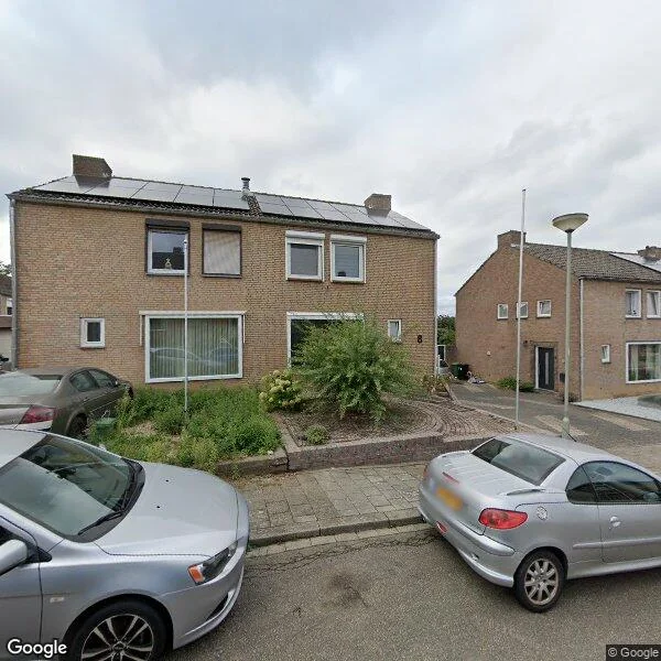Straatbeeld van Vuursteenstraat 8, 6247CT Gronsveld