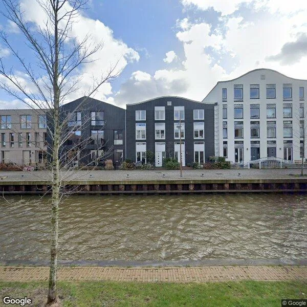 Straatbeeld van Waadse Poldergracht 12, 1398DK Muiden