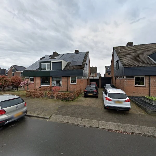 Straatbeeld van Waalkant 42, 4051EK Ochten