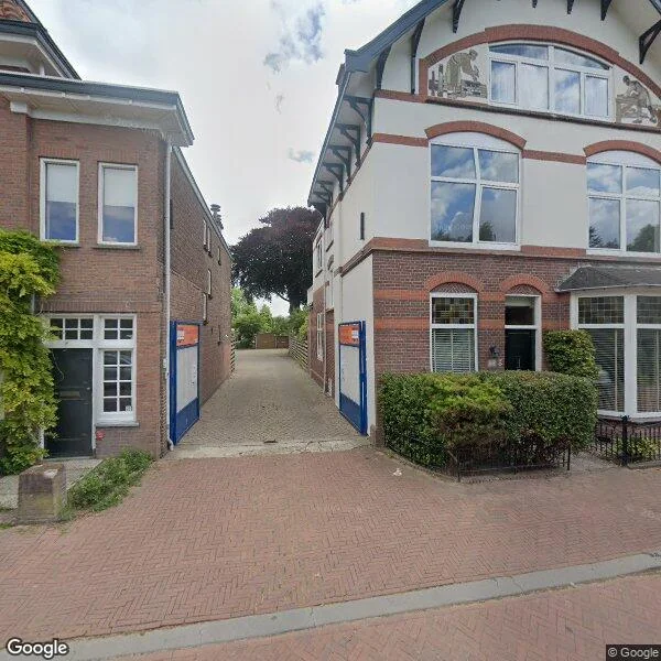 Straatbeeld van Waalsdorperlaan 11, 2244BM Wassenaar