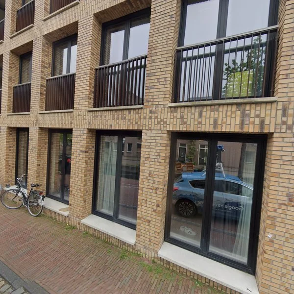 Straatbeeld van Waardgracht 81, 2312RN Leiden
