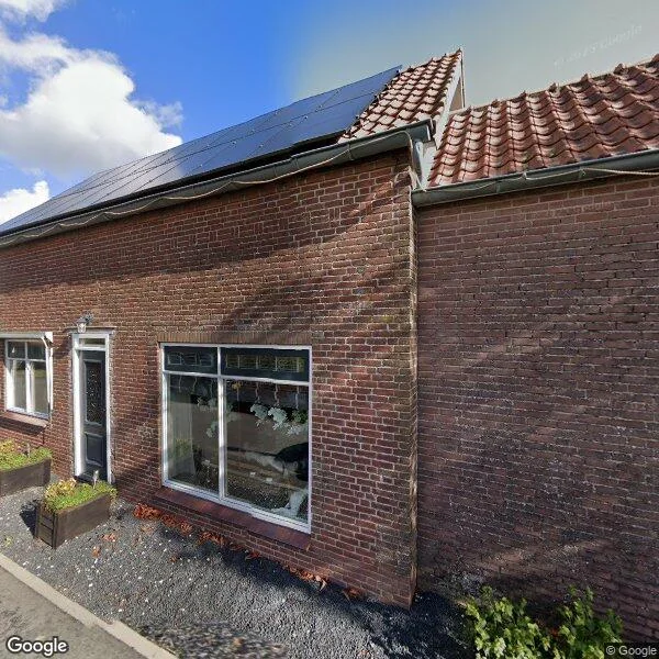 Straatbeeld van Waardhuizenseweg 2, 4287LT Waardhuizen