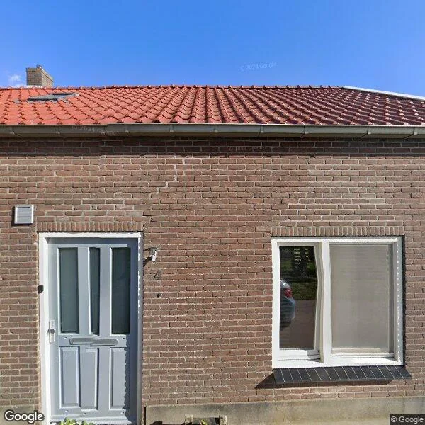 Straatbeeld van Waardhuizenseweg 4, 4287LT Waardhuizen