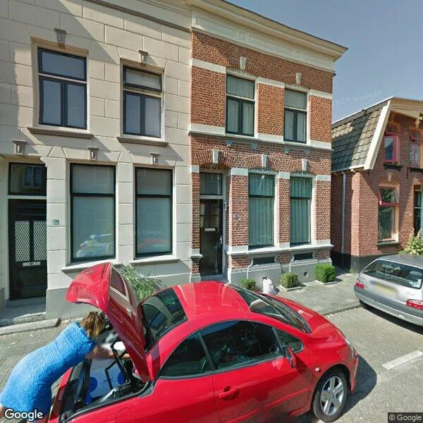 Straatbeeld van Waldeckstraat 28, 7513BS Enschede