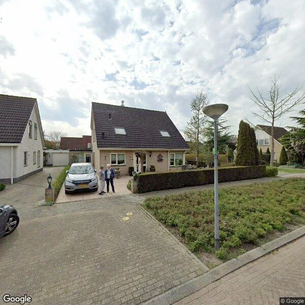Straatbeeld van Walraven van Hallstraat 4, 1318CK Almere