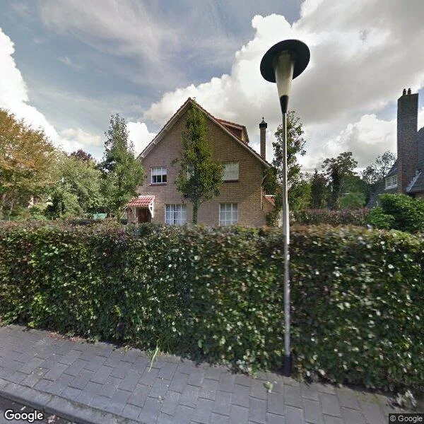 Straatbeeld van Warandelaan 34, 5707CV Helmond