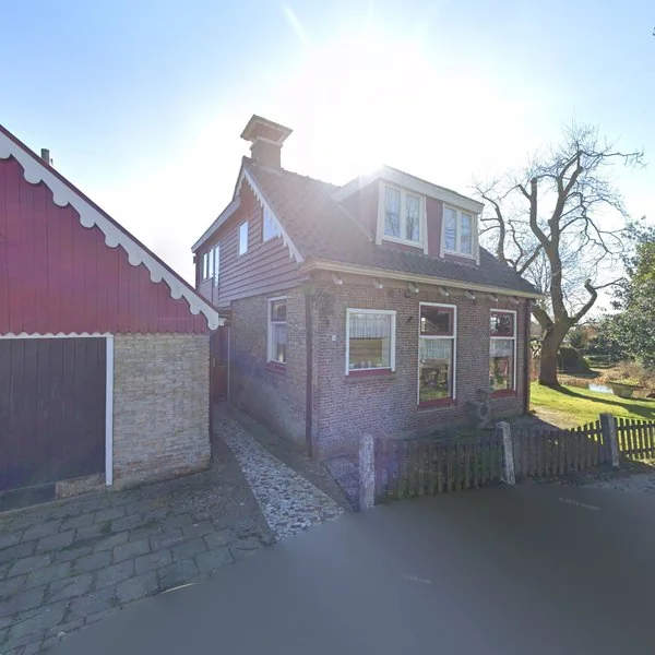 Straatbeeld van Warstienserdyk 4, 9005XM Wergea