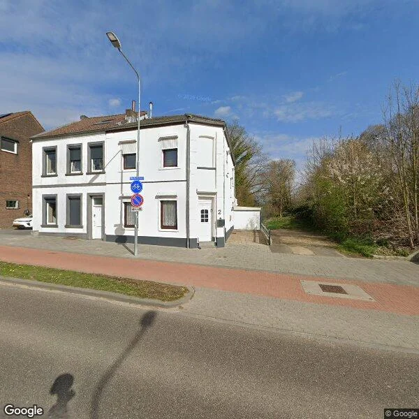 Straatbeeld van Waubacherweg 2, 6471XV Eygelshoven