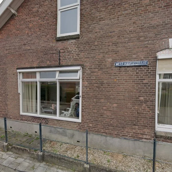 Straatbeeld van West-Havenstraat 2, 4486AD Colijnsplaat