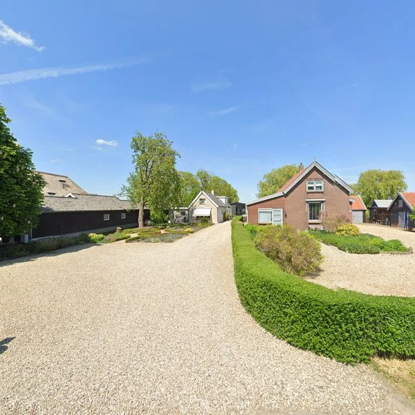Straatbeeld van Westeinde 15, 3366BL Wijngaarden