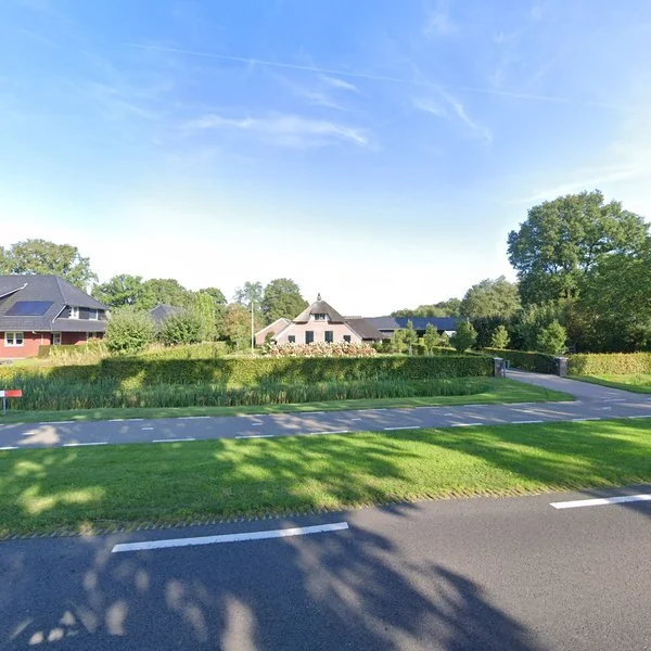 Straatbeeld van Westeinde 74, 7711CM Nieuwleusen
