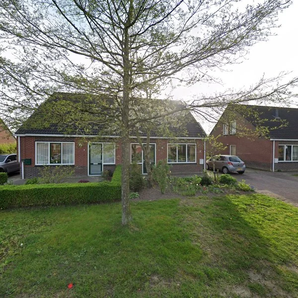 Straatbeeld van Westerhoffstraat 6, 9989CZ Warffum