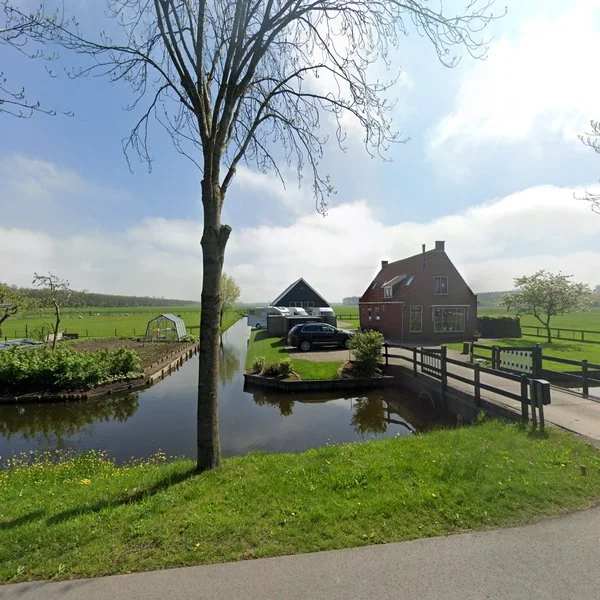 Straatbeeld van Westerweg 20, 1447AB Purmerend