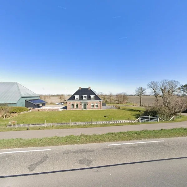 Straatbeeld van Westfriesedijk 19, 1731NX Winkel