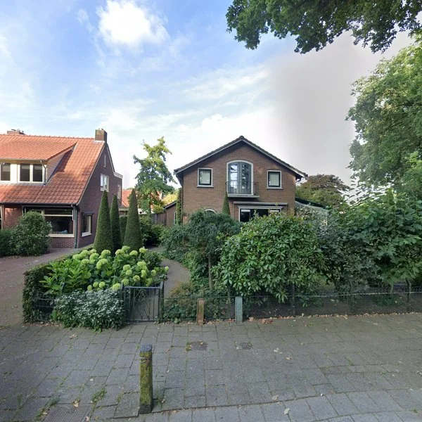 Straatbeeld van Wethouder Potstraat 35, 7671HK Vriezenveen