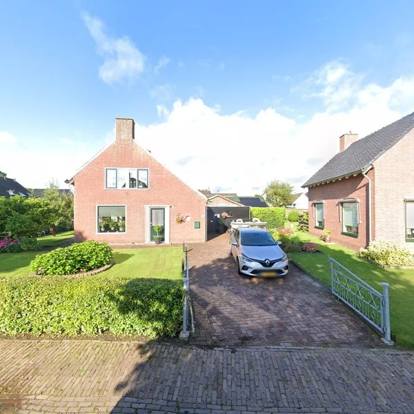 Straatbeeld van Wigbold van Ewsumstraat 8, 9882PN Kommerzijl