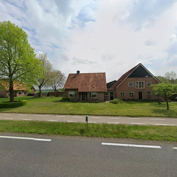Straatbeeld van Wijheseweg 49, 8107PJ Broekland
