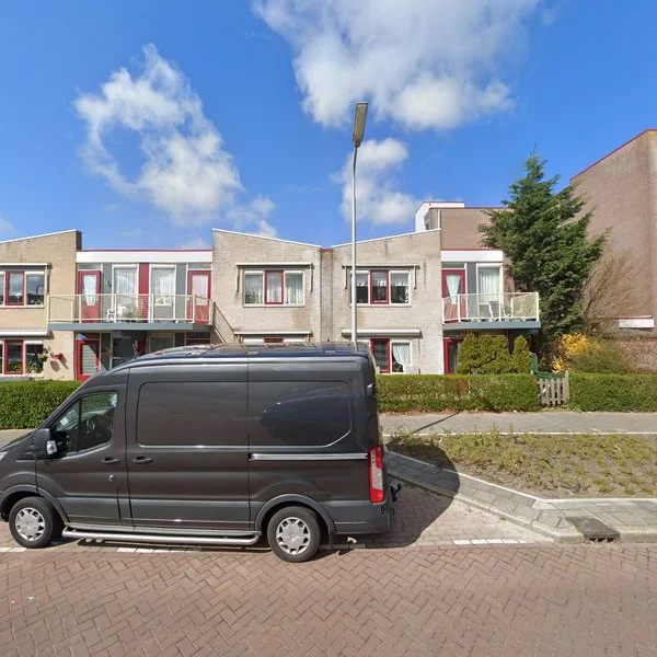 Straatbeeld van Wijkerstraatweg 113K, 1951EB Velsen-Noord